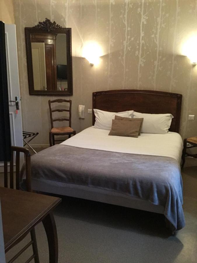 Le Pont Napoleon Moissac Hotell Exteriör bild